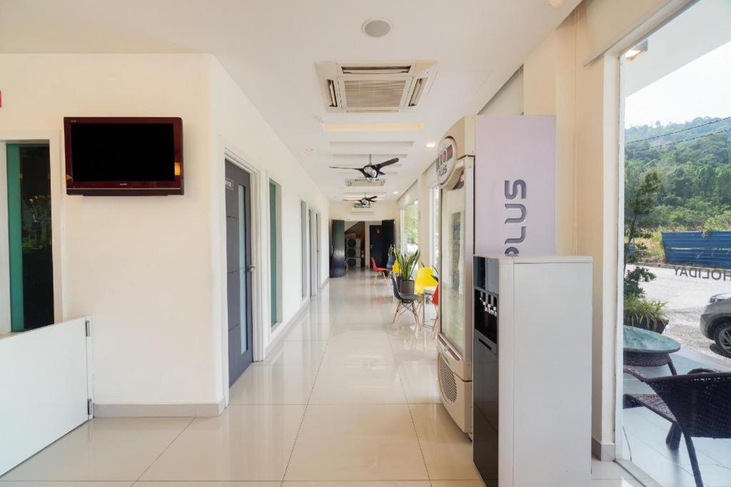 Gm Holiday Hotel Permai Jaya Kampong Tebing Rabak Exterior foto