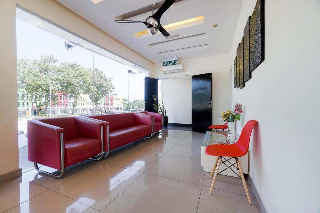 Gm Holiday Hotel Permai Jaya Kampong Tebing Rabak Exterior foto