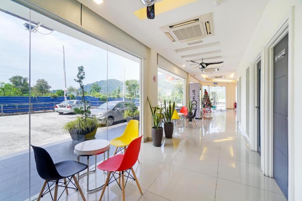 Gm Holiday Hotel Permai Jaya Kampong Tebing Rabak Exterior foto