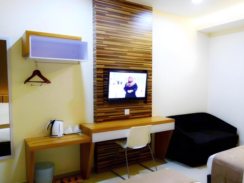 Gm Holiday Hotel Permai Jaya Kampong Tebing Rabak Exterior foto